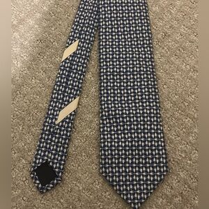 Salvatore Ferragamo men’s luxury tie